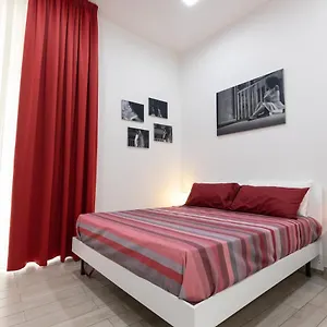 napoli-museo-bed-and-breakfast.hotels-amalfi.com/